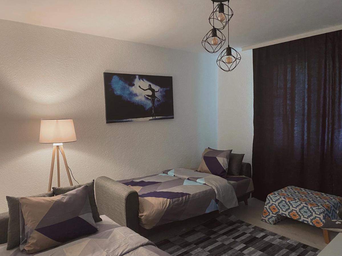 Hotspot Apartments - City Center Pristina Buitenkant foto