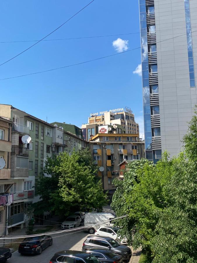 Hotspot Apartments - City Center Pristina Buitenkant foto