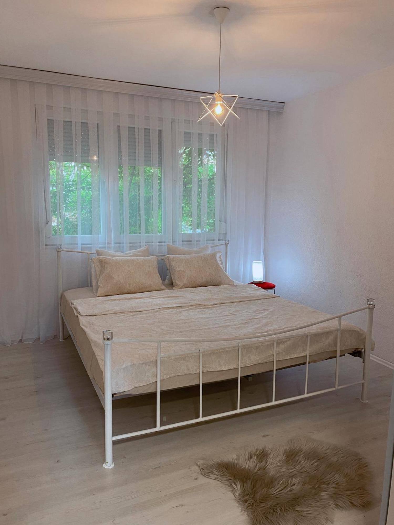 Hotspot Apartments - City Center Pristina Buitenkant foto