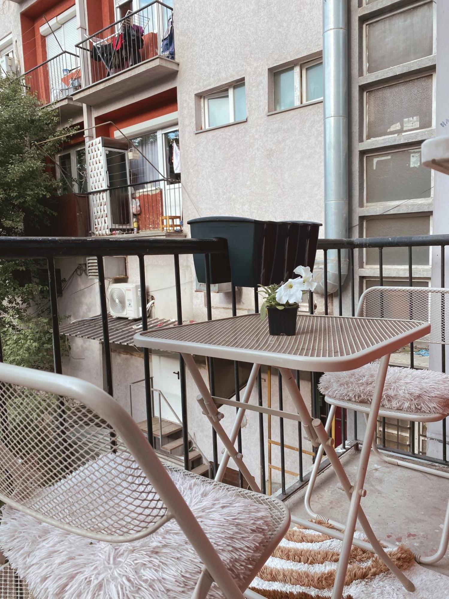 Hotspot Apartments - City Center Pristina Buitenkant foto
